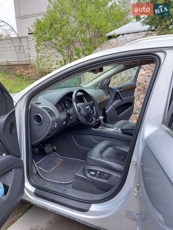 Позашляховик / Кросовер Audi Q7 2013 в Києві