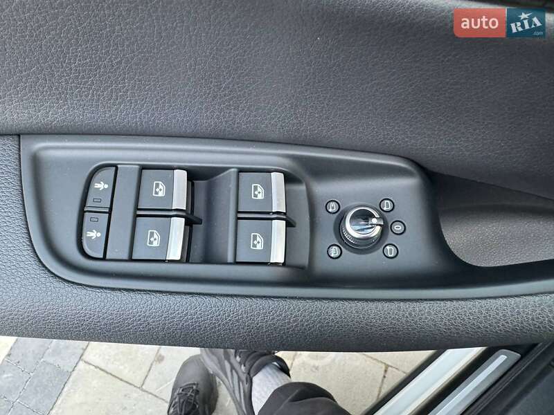 Внедорожник / Кроссовер Audi Q7 2018 в Ужгороде