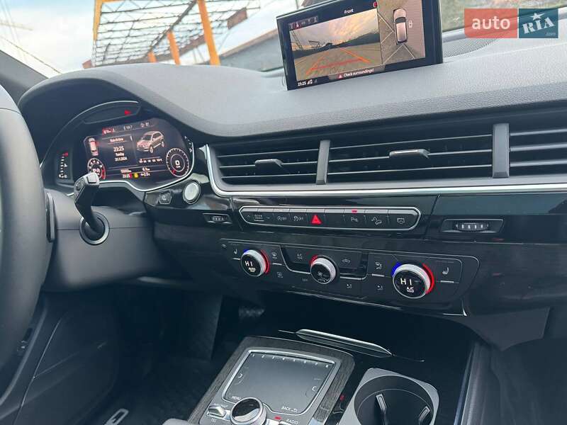 Внедорожник / Кроссовер Audi Q7 2018 в Ужгороде