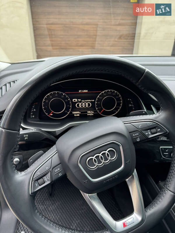 Позашляховик / Кросовер Audi Q7 2017 в Ізмаїлі