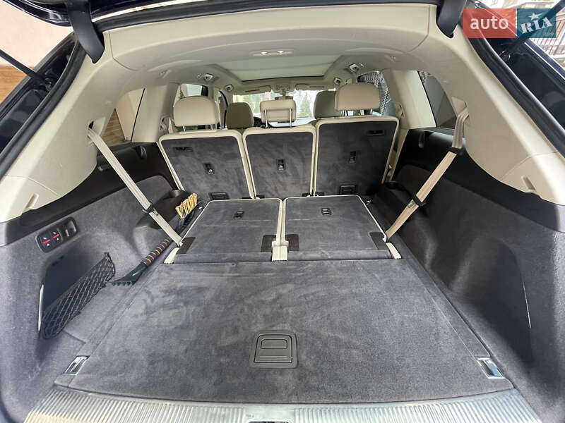 Позашляховик / Кросовер Audi Q7 2016 в Львові