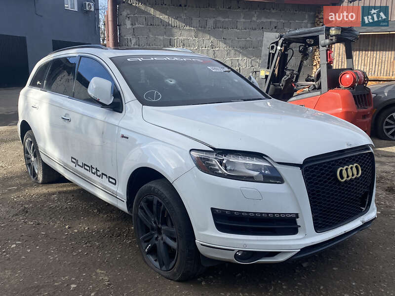 Позашляховик / Кросовер Audi Q7 2015 в Стрию