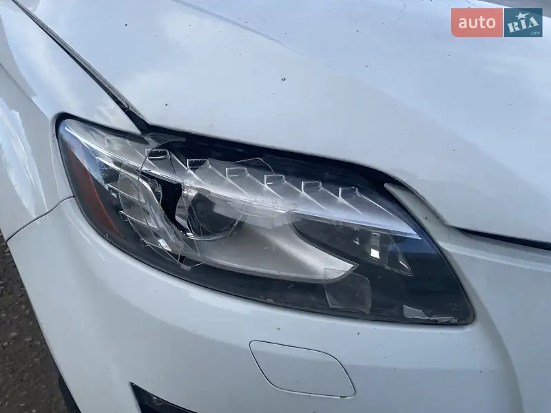 Внедорожник / Кроссовер Audi Q7 2015 в 
