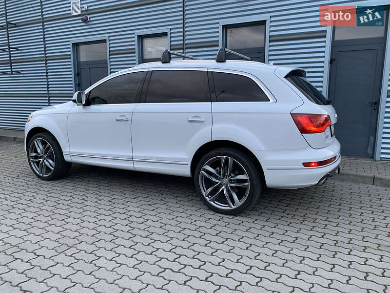 Позашляховик / Кросовер Audi Q7 2013 в Мукачевому