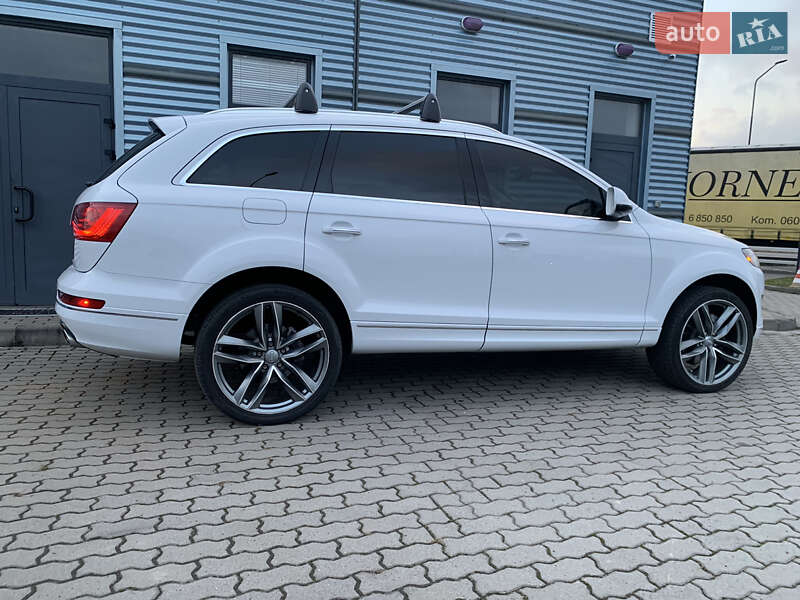 Позашляховик / Кросовер Audi Q7 2013 в Мукачевому