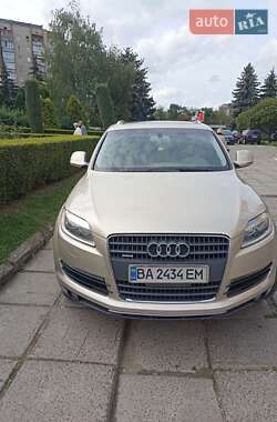 Внедорожник / Кроссовер Audi Q7 2007 в Калуше