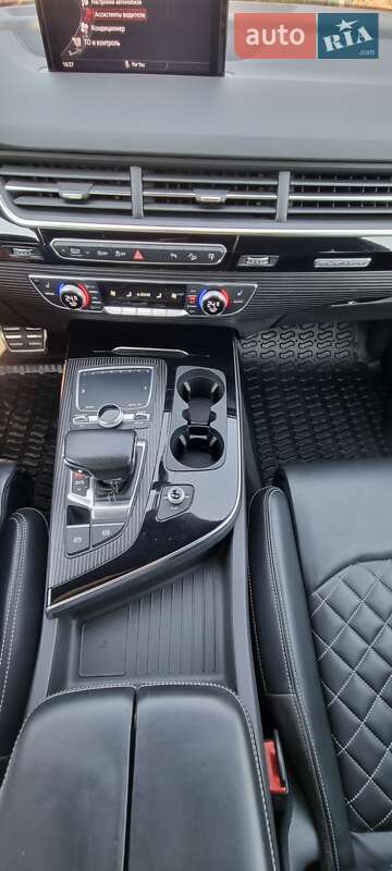 Внедорожник / Кроссовер Audi Q7 2017 в Одессе