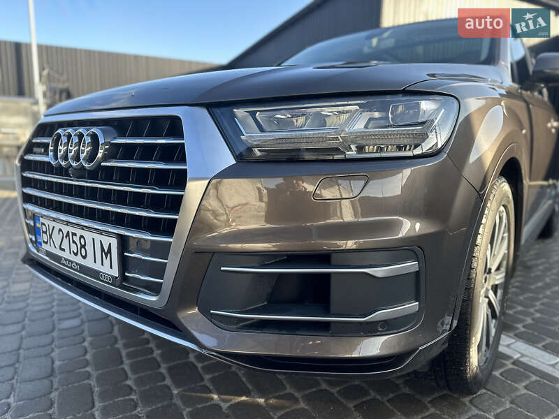 Внедорожник / Кроссовер Audi Q7 2016 в Львове