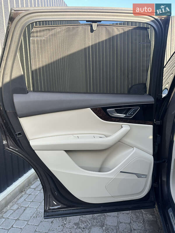Внедорожник / Кроссовер Audi Q7 2016 в Львове