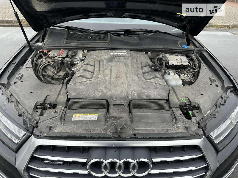 Внедорожник / Кроссовер Audi Q7 2017 в Львове