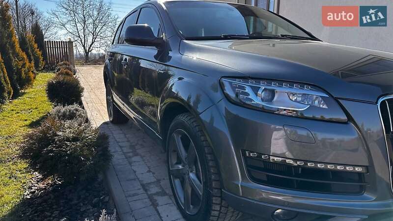 Позашляховик / Кросовер Audi Q7 2015 в Калуші