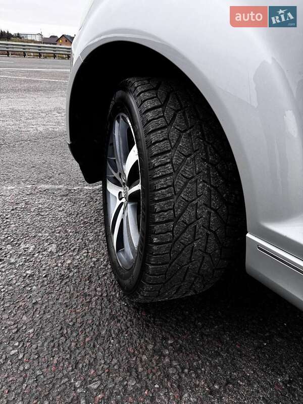 Позашляховик / Кросовер Audi Q7 2015 в Яворові