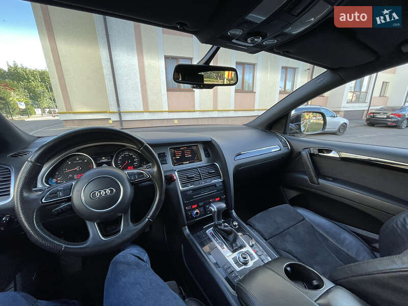 Позашляховик / Кросовер Audi Q7 2011 в Рівному