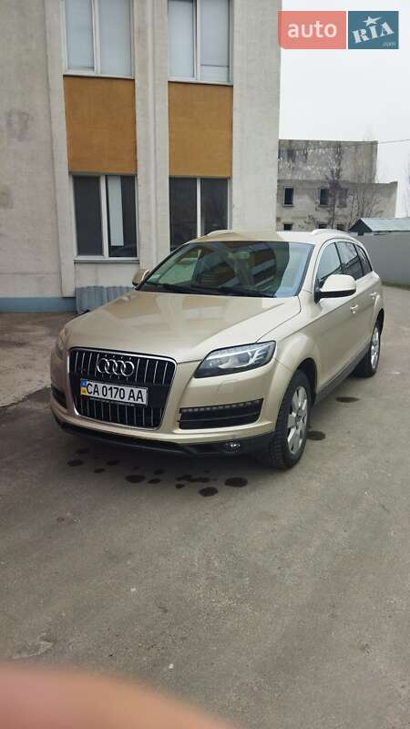 Позашляховик / Кросовер Audi Q7 2012 в Черкасах