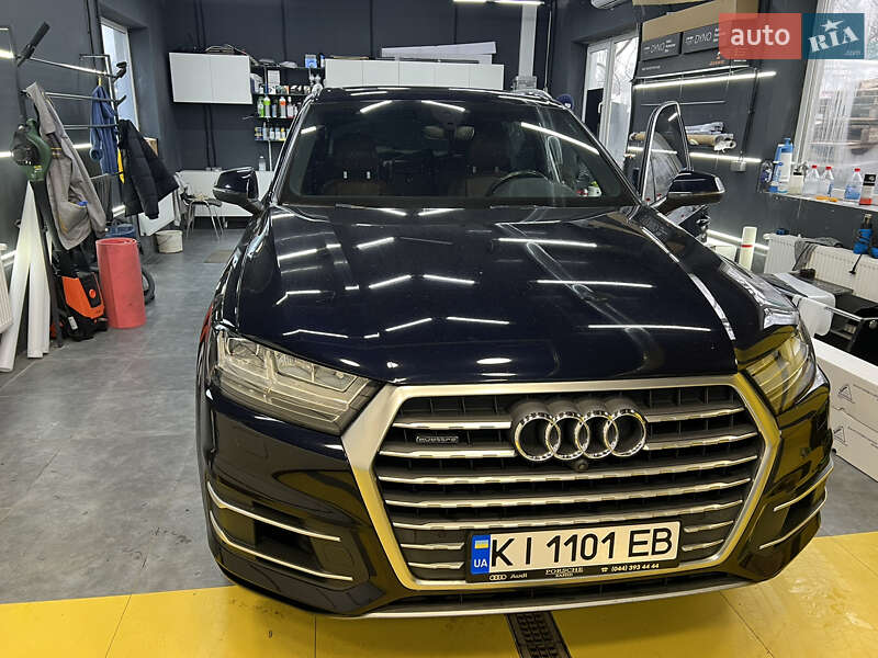 Audi Q7 2017