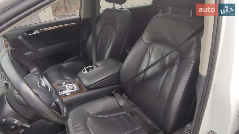 Внедорожник / Кроссовер Audi Q7 2012 в Чорткове