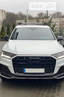 Позашляховик / Кросовер Audi Q7 2020 в Львові