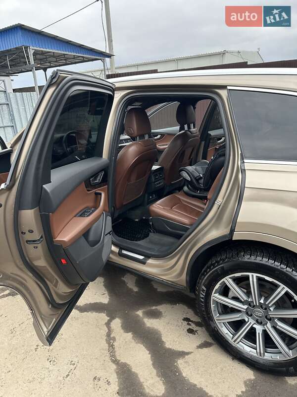 Позашляховик / Кросовер Audi Q7 2018 в Полтаві