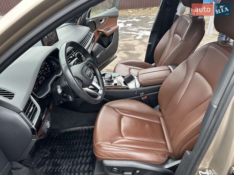 Позашляховик / Кросовер Audi Q7 2018 в Полтаві