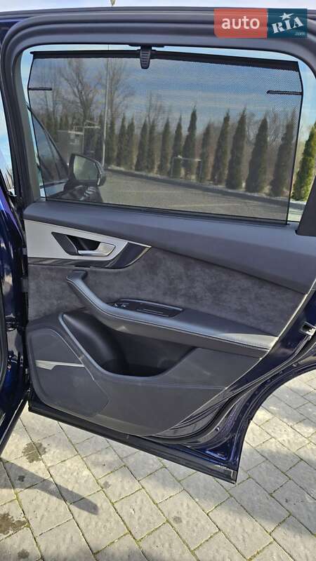 Позашляховик / Кросовер Audi Q7 2019 в Івано-Франківську