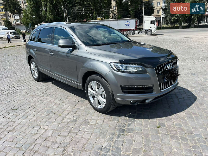 Внедорожник / Кроссовер Audi Q7 2013 в Каменец-Подольском