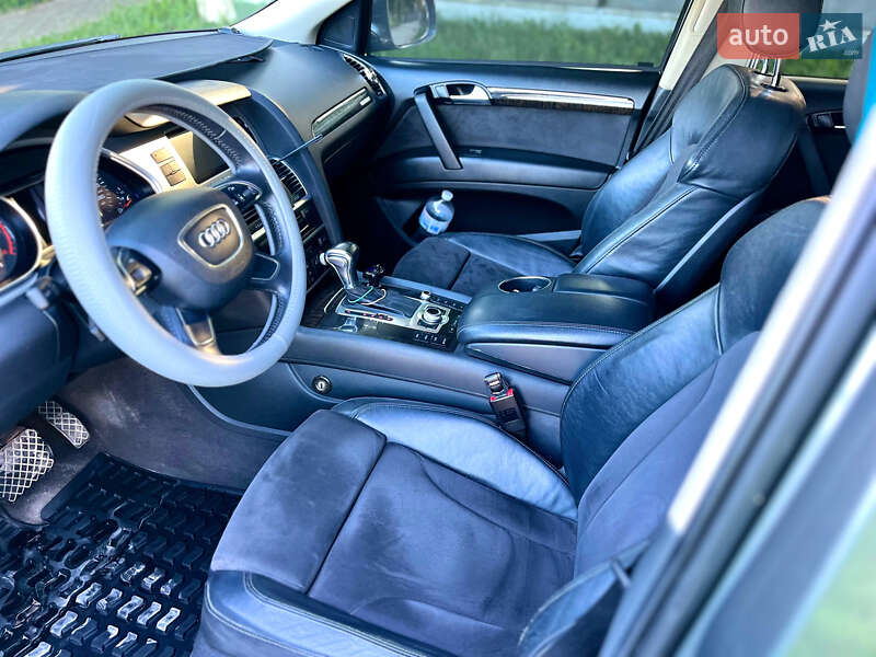 Внедорожник / Кроссовер Audi Q7 2013 в Каменец-Подольском