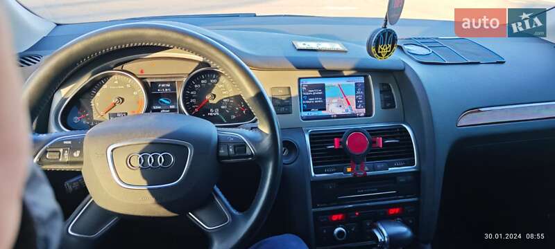 Внедорожник / Кроссовер Audi Q7 2015 в Киеве
