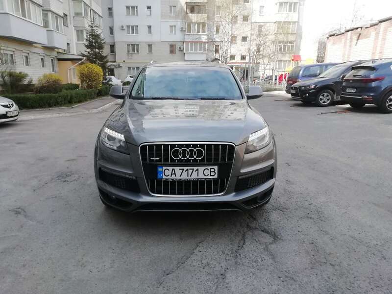 Внедорожник / Кроссовер Audi Q7 2010 в Черкассах