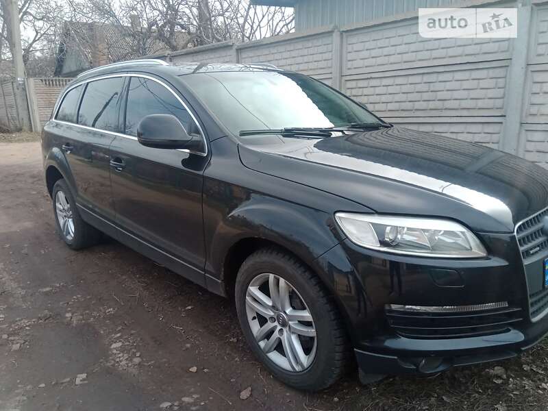 Внедорожник / Кроссовер Audi Q7 2007 в Кривом Роге