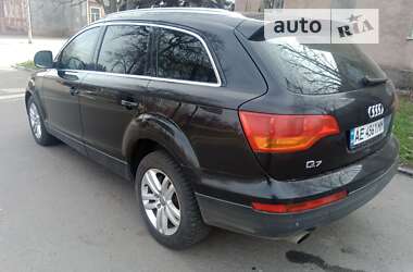 Внедорожник / Кроссовер Audi Q7 2007 в 