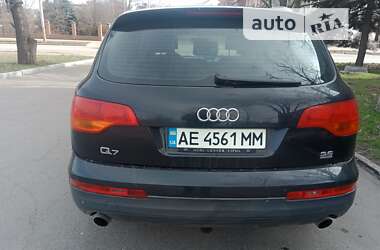 Внедорожник / Кроссовер Audi Q7 2007 в 