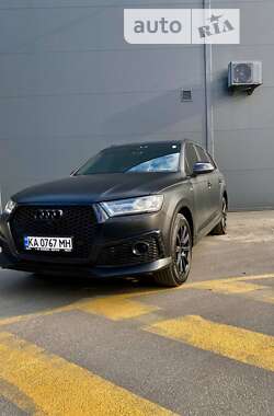 Позашляховик / Кросовер Audi Q7 2016 в Києві