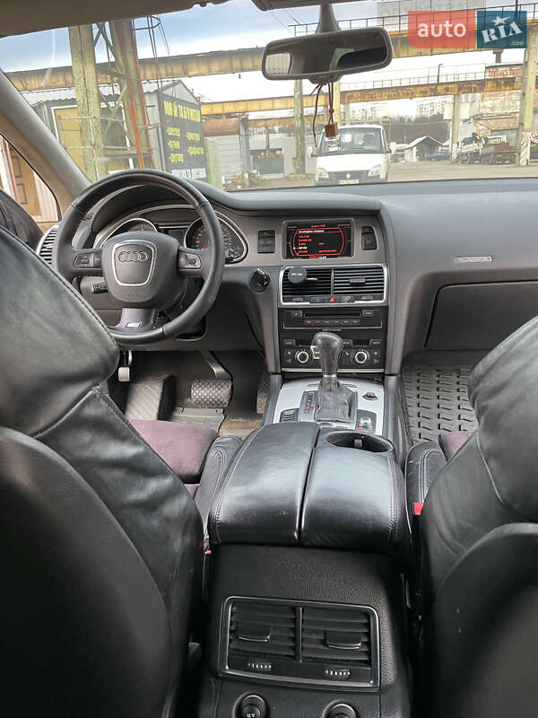 Позашляховик / Кросовер Audi Q7 2007 в Києві