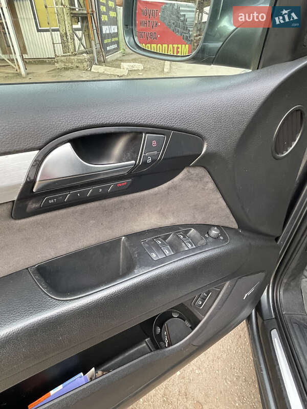 Позашляховик / Кросовер Audi Q7 2007 в Києві