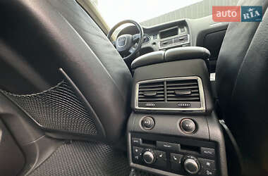 Внедорожник / Кроссовер Audi Q7 2006 в 
