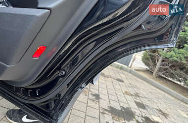 Внедорожник / Кроссовер Audi Q7 2006 в 