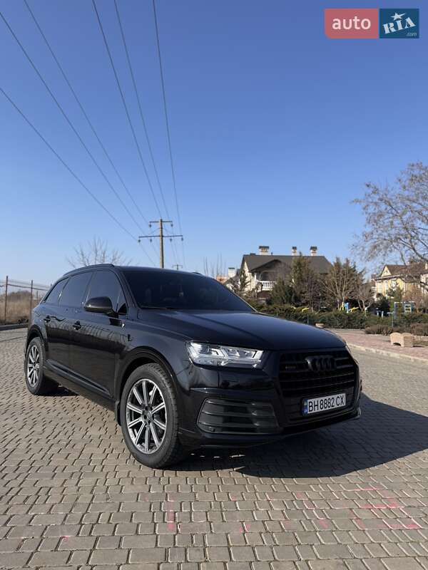Audi Q7 2016