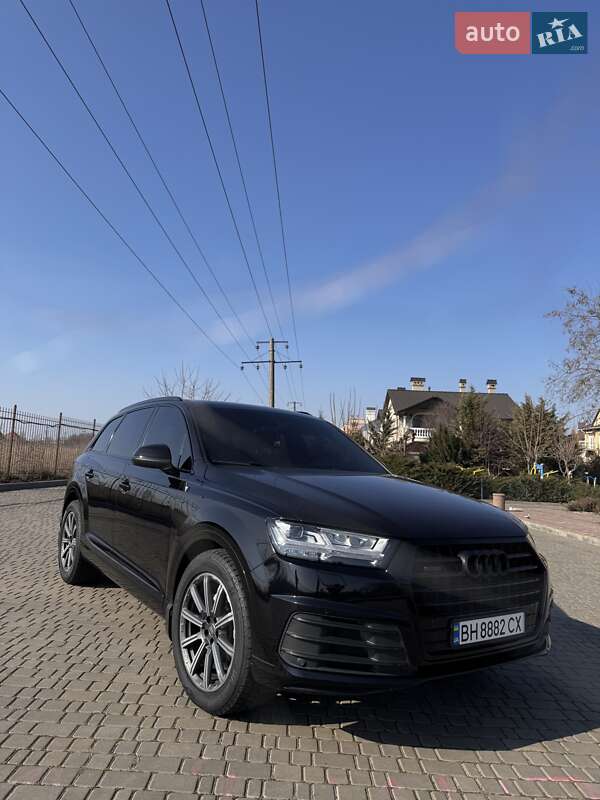 Позашляховик / Кросовер Audi Q7 2016 в Одесі