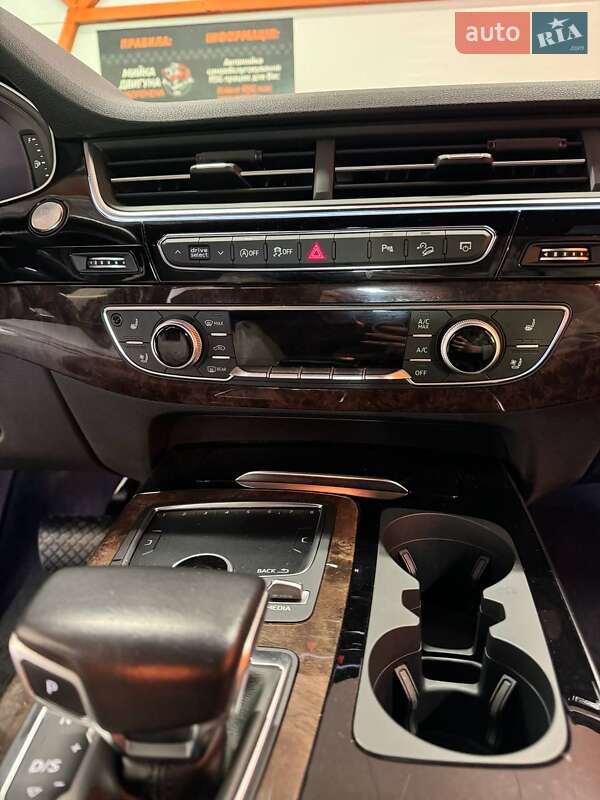 Внедорожник / Кроссовер Audi Q7 2018 в Харькове