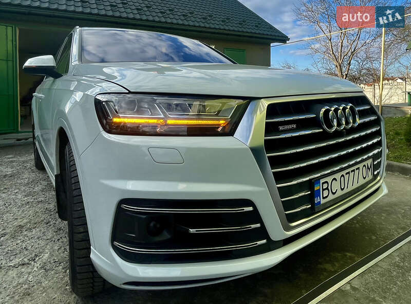 Внедорожник / Кроссовер Audi Q7 2018 в Трускавце