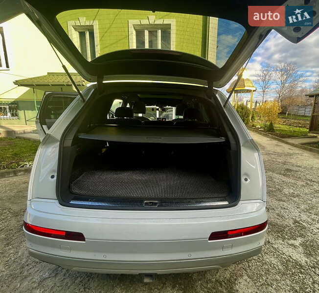 Внедорожник / Кроссовер Audi Q7 2018 в Трускавце