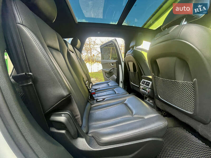 Внедорожник / Кроссовер Audi Q7 2018 в Трускавце