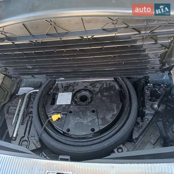 Внедорожник / Кроссовер Audi Q7 2013 в Ахтырке