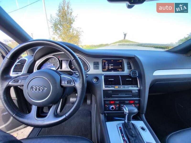 Позашляховик / Кросовер Audi Q7 2015 в Черкасах