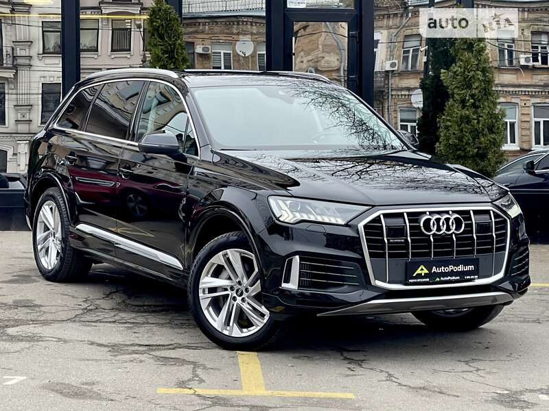 Внедорожник / Кроссовер Audi Q7 2021 в Киеве