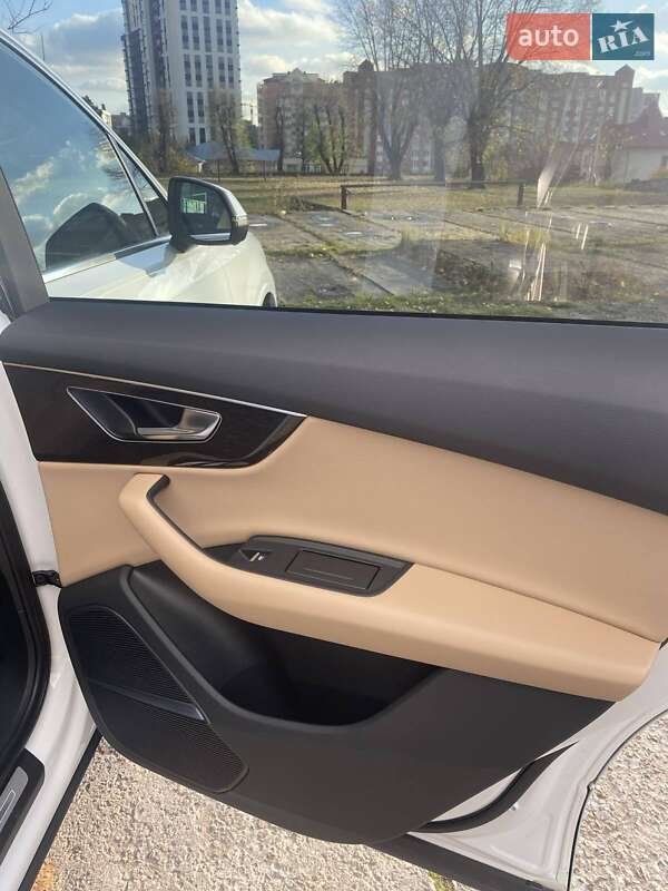 Внедорожник / Кроссовер Audi Q7 2020 в Тернополе