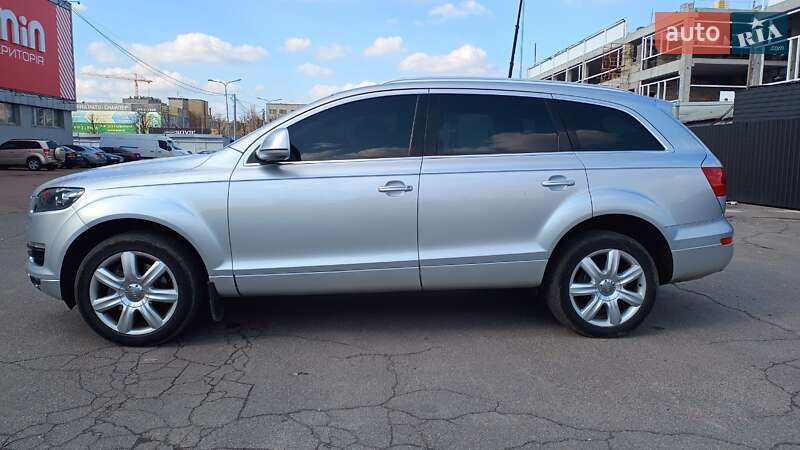 Внедорожник / Кроссовер Audi Q7 2006 в Киеве