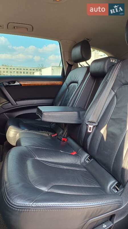 Внедорожник / Кроссовер Audi Q7 2006 в Киеве