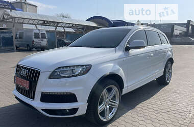 Позашляховик / Кросовер Audi Q7 2011 в Луцьку