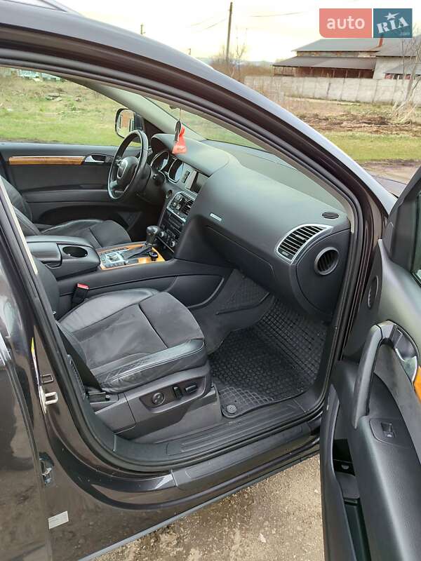 Позашляховик / Кросовер Audi Q7 2007 в Дрогобичі
